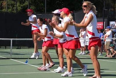 Female tennis players applauding